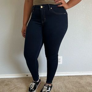 Jennifer Lopez Super Skinny Jeans